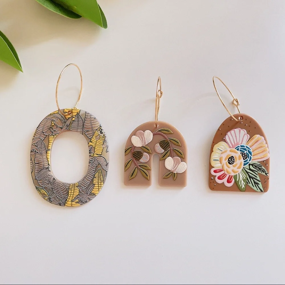 Multi color Acrylic statement hoop earrings - Picture 6 of 13